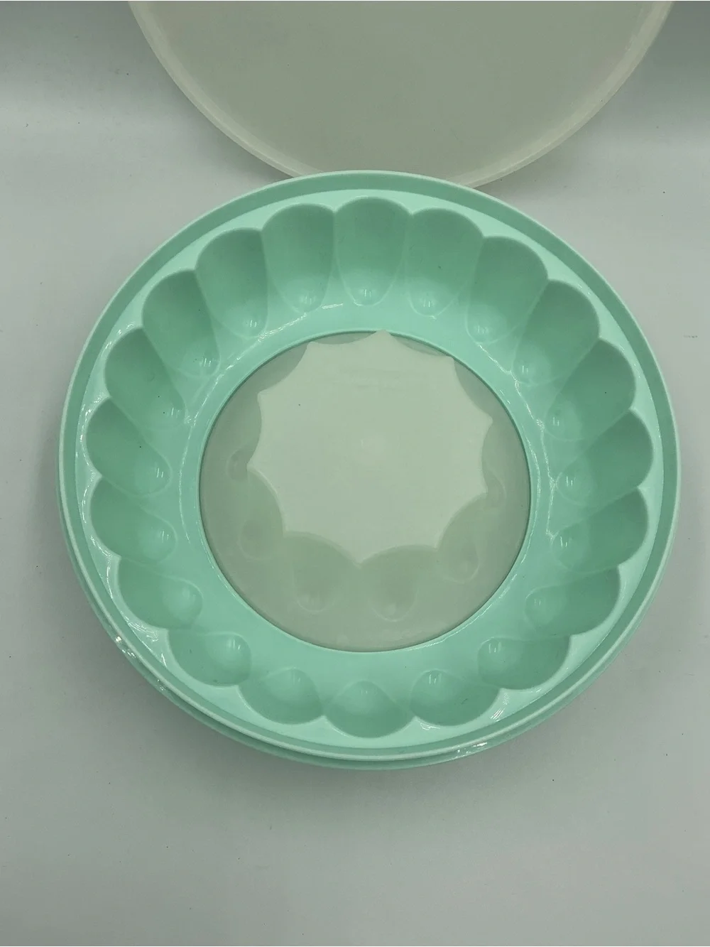 Vintage Tupperware Jel-N-Serve Jello Mold Mint Green 1202 with Star Insert Lid